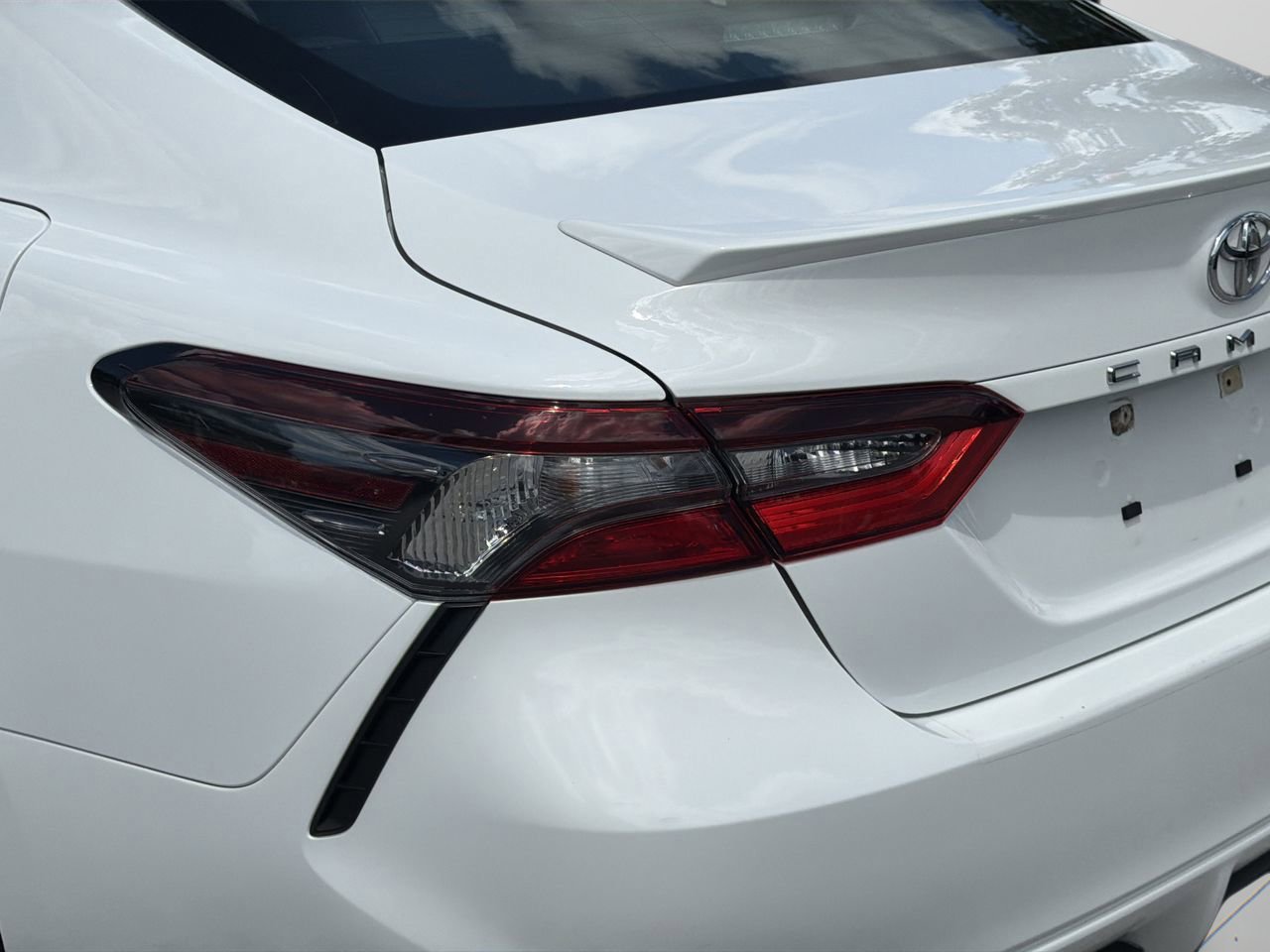 Used 2024 Toyota Camry SE w/ Convenience Package FWD image 7
