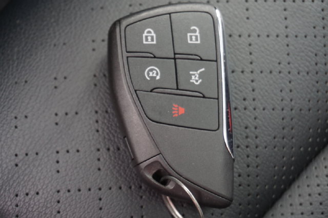 Used 2024 Chevrolet Traverse RS w/ LPO, Floor Liner Package FWD image 21