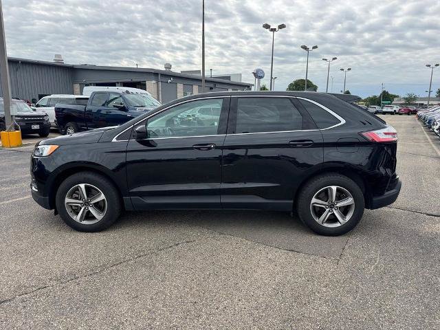 Certified 2023 Ford Edge SEL w/ Convenience Package AWD/4WD image 3