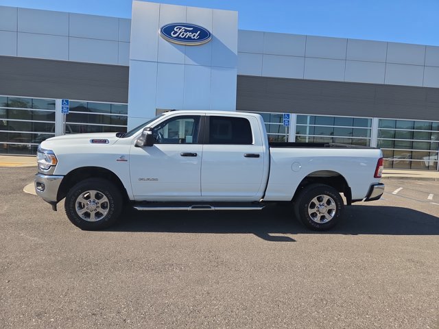 Used 2024 RAM 2500 Big Horn AWD/4WD image 2