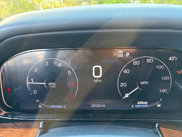Used 2024 Jeep Grand Wagoneer Series III AWD/4WD image 8