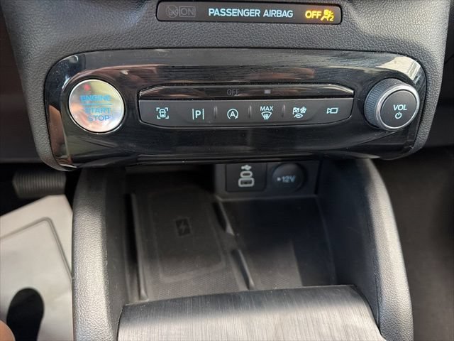 Certified 2024 Ford Escape Platinum AWD/4WD image 24