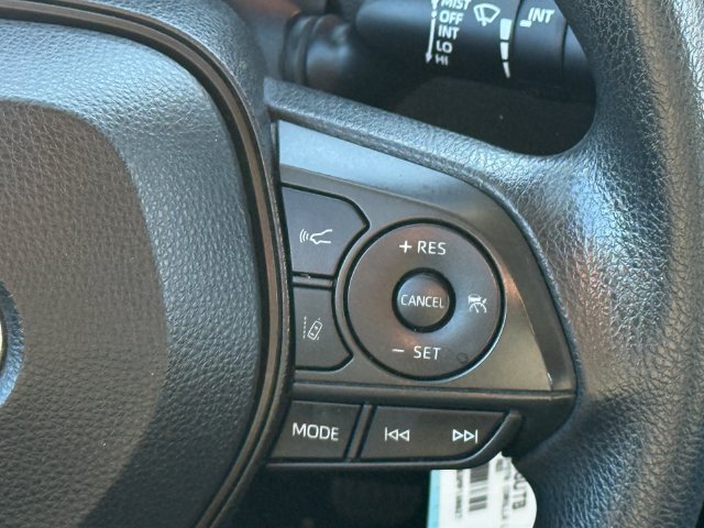 Used 2021 Toyota Corolla LE FWD image 28
