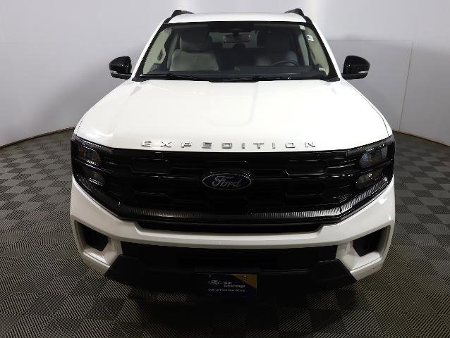 Certified 2025 Ford Expedition Active image 6