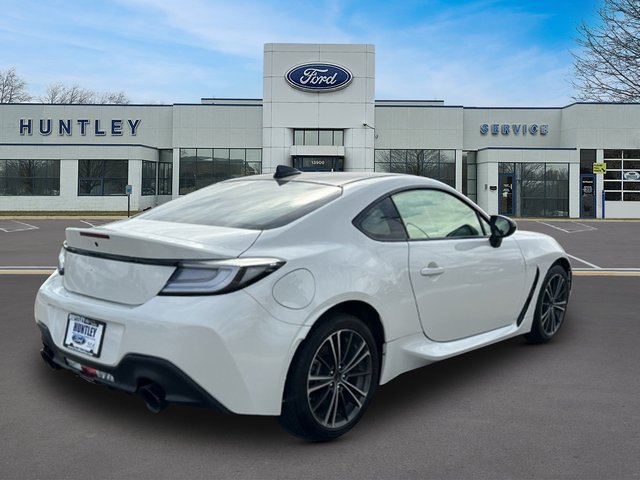 Used 2023 Toyota GR86 RWD image 5