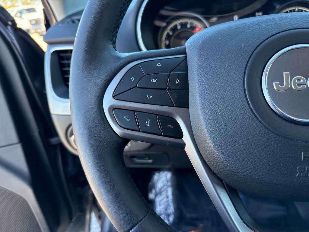 Used 2021 Jeep Cherokee Latitude Lux w/ Comfort/Convenience Group image 15