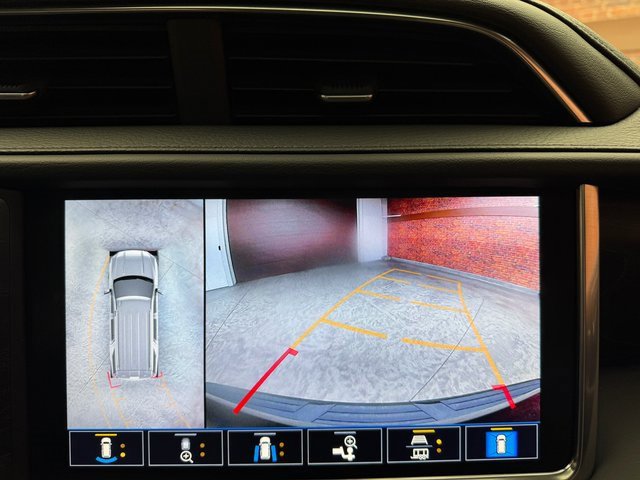 Used 2021 GMC Yukon Denali image 20