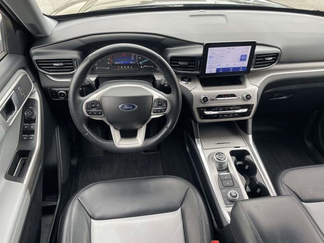 Certified 2023 Ford Explorer XLT w/ Equipment Group 202A image 11