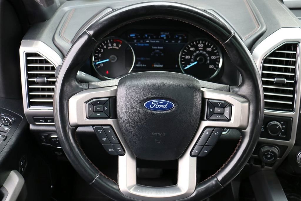 Certified 2018 Ford F150 Platinum w/ Equipment Group 701A Luxury image 31