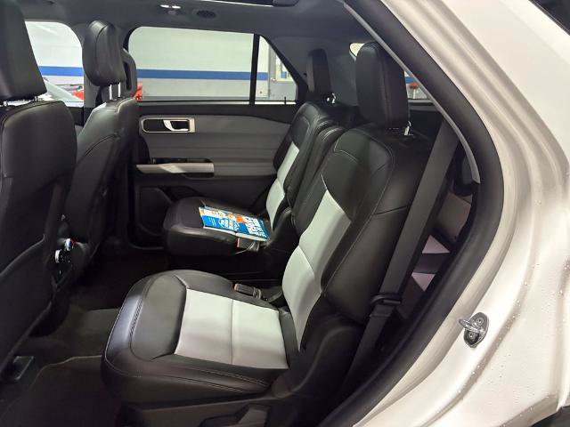 Certified 2024 Ford Explorer XLT w/ Equipment Group 202A AWD/4WD image 22