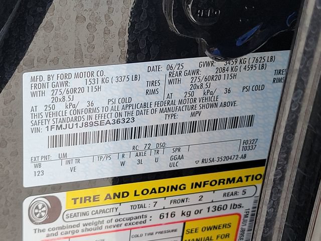 Certified 2025 Ford Expedition Active AWD/4WD image 16