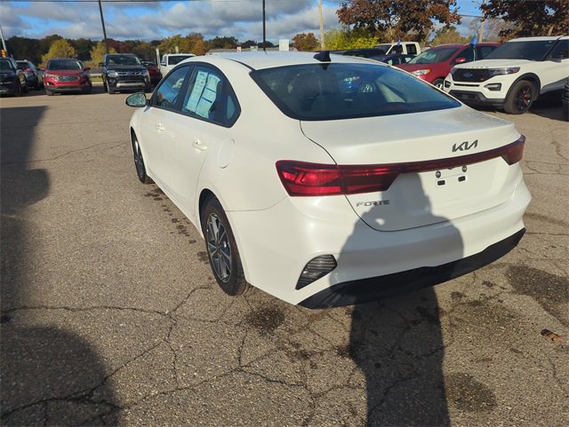 Used 2023 Kia Forte LXS image 6