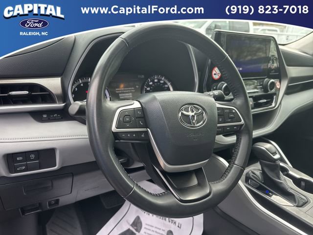 Used 2024 Toyota Highlander XLE image 23