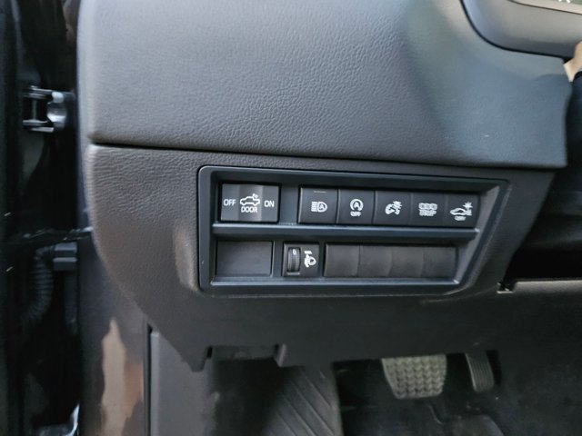 Used 2026 Toyota Tundra Limited AWD/4WD image 24