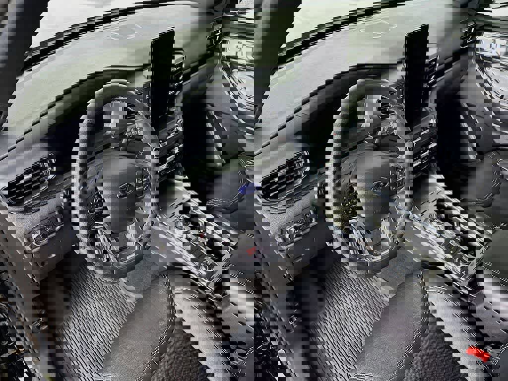 Certified 2020 Ford Explorer ST w/ ST Street Pack image 9