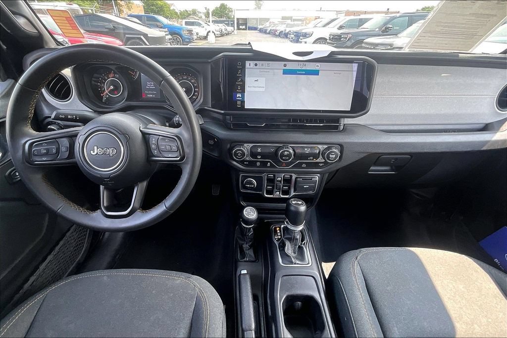 Used 2024 Jeep Wrangler Unlimited Sport AWD/4WD image 14