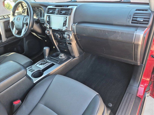 Used 2022 Toyota 4Runner SR5 Premium w/ Moonroof Package AWD/4WD image 23