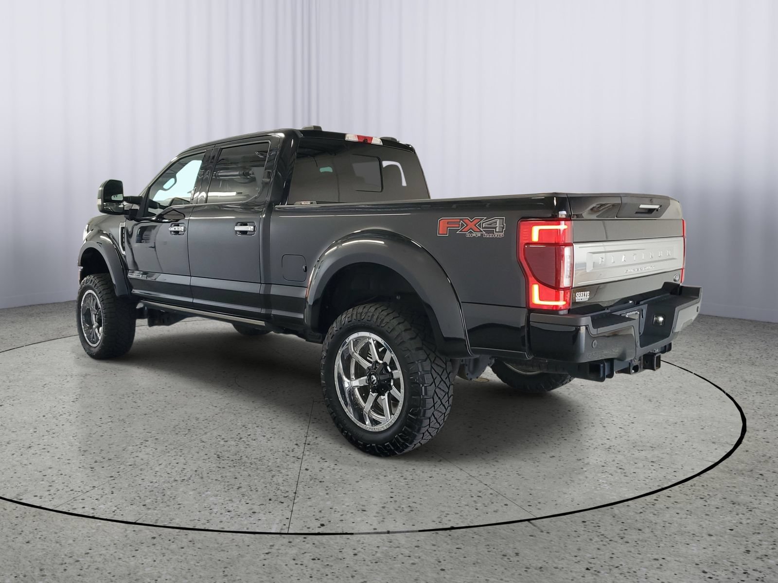 Certified 2020 Ford F350 Platinum w/ FX4 Off-Road Package AWD/4WD image 3
