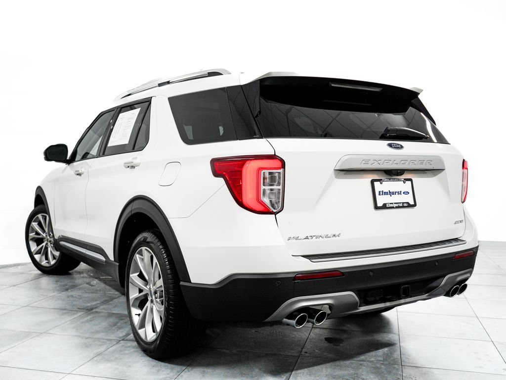 Certified 2023 Ford Explorer Platinum w/ Technology Package AWD/4WD image 4
