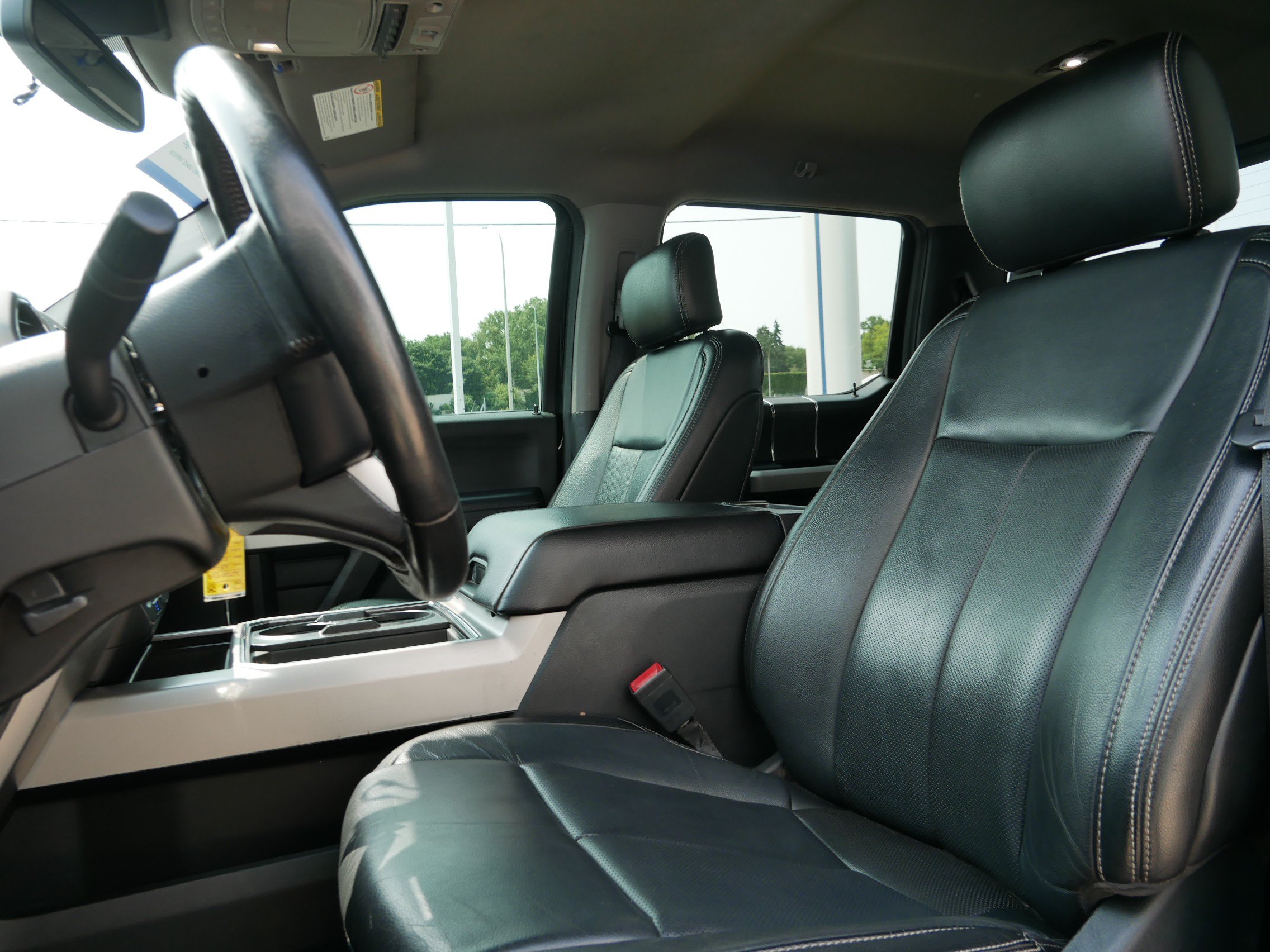 Certified 2020 Ford F450 Lariat w/ Lariat Value Package AWD/4WD image 6