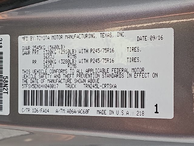 Used 2017 Toyota Tacoma SR AWD/4WD image 33
