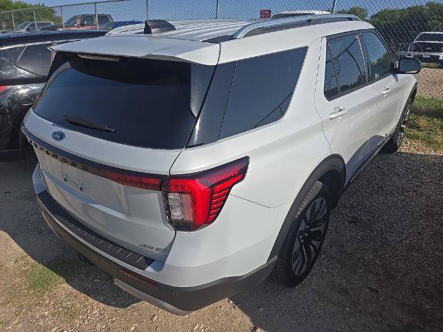 Certified 2025 Ford Explorer Platinum w/ LUX Leather Package AWD/4WD image 3