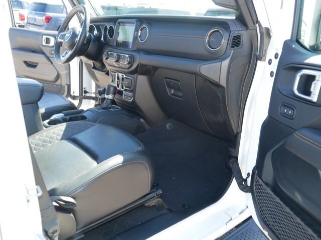 Used 2021 Jeep Wrangler Unlimited Sahara AWD/4WD image 22