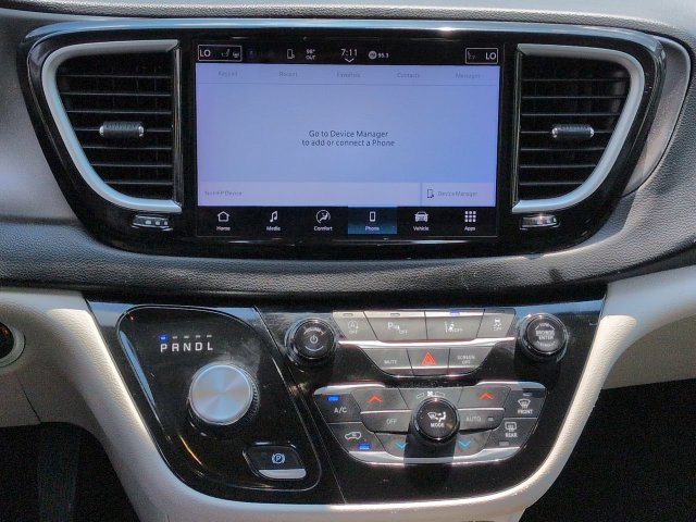 Used 2024 Chrysler Pacifica Touring-L FWD image 21