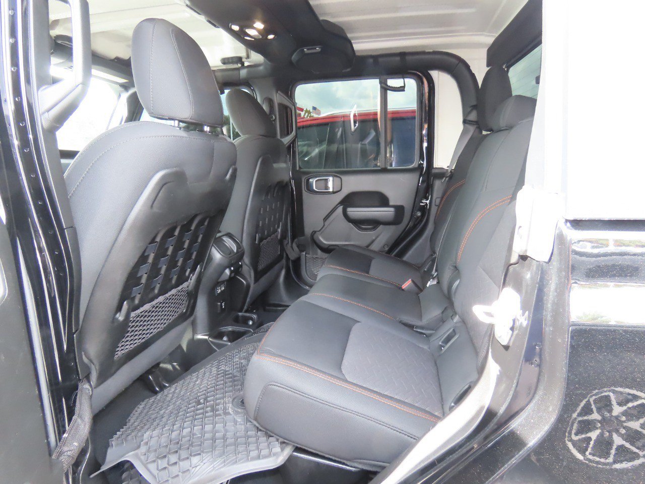 Used 2022 Jeep Gladiator Mojave w/ Cold Weather Group AWD/4WD image 18