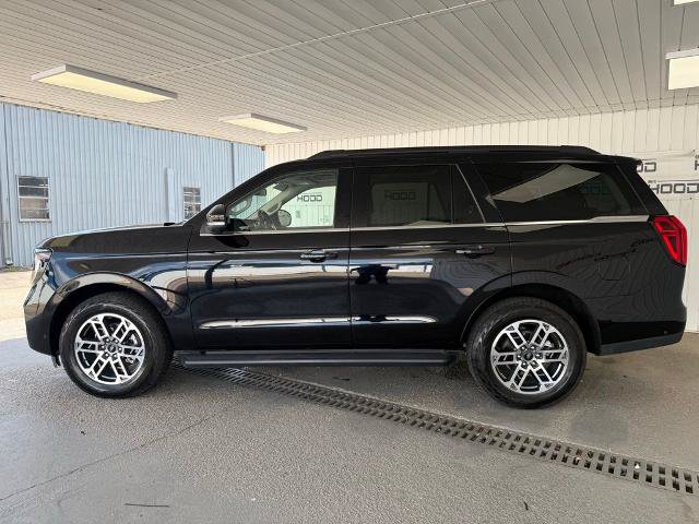 Certified 2025 Ford Expedition Active AWD/4WD image 29