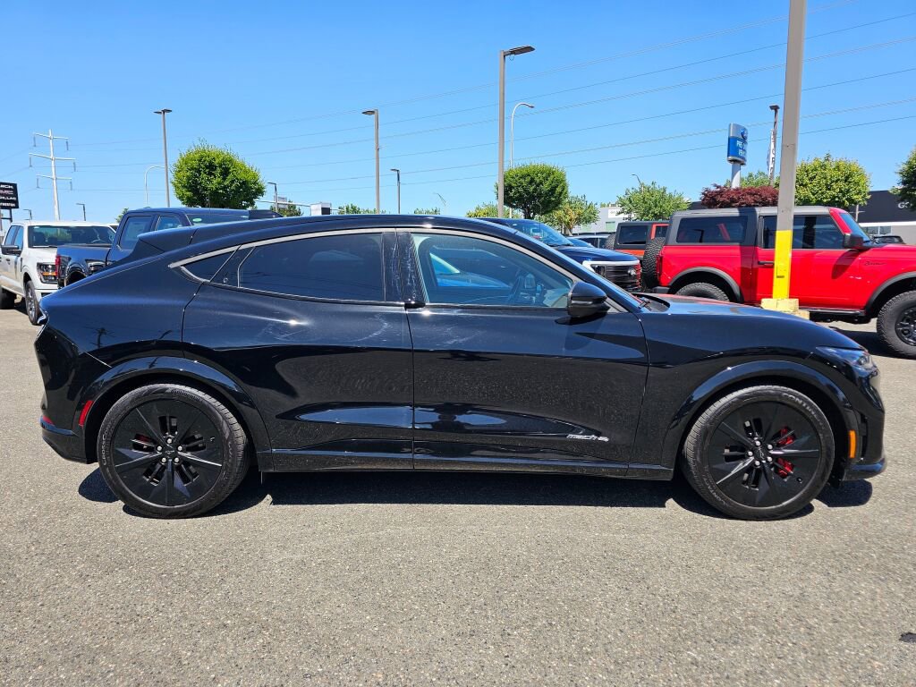 Certified 2025 Ford Mustang Mach-E GT AWD/4WD image 6