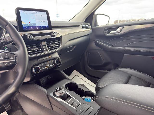 Certified 2022 Ford Escape Titanium image 11