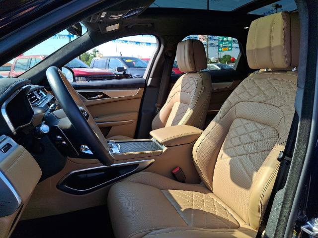 Used 2023 Jaguar F-PACE S AWD/4WD image 11