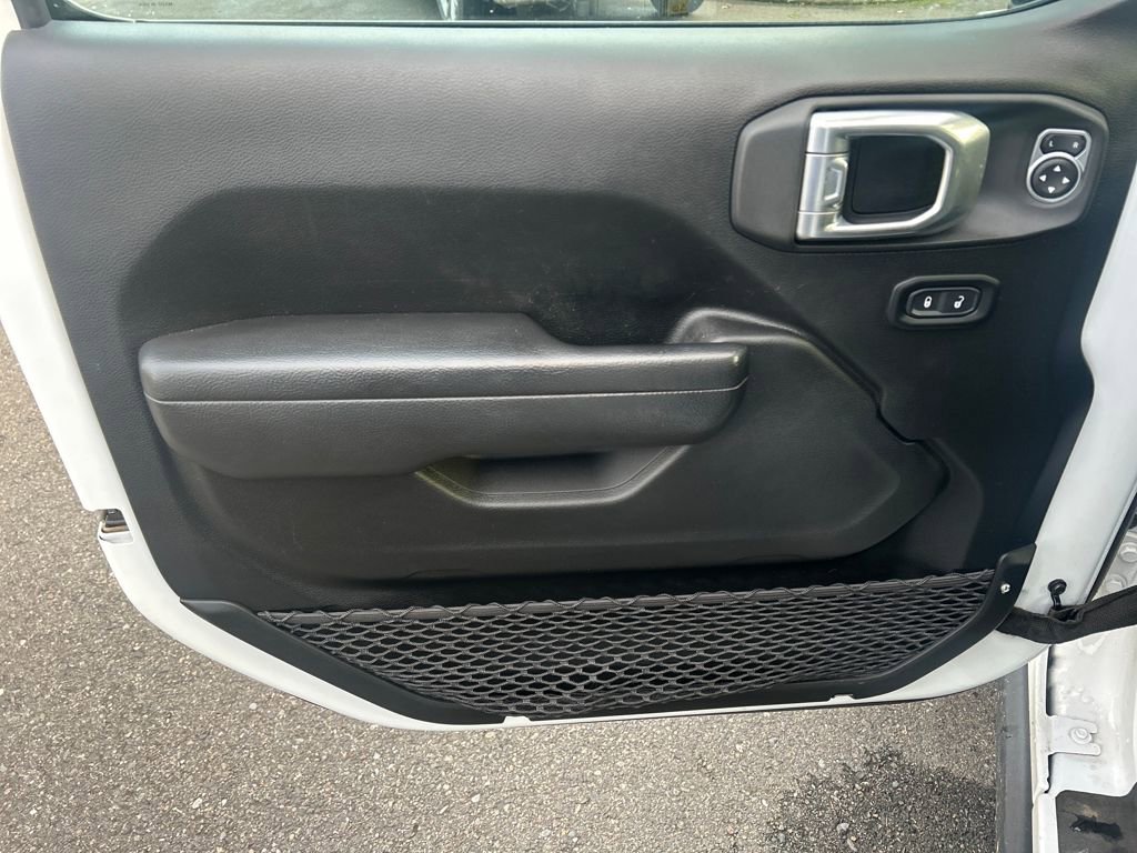 Used 2022 Jeep Gladiator Rubicon w/ Trailer Tow Package image 17