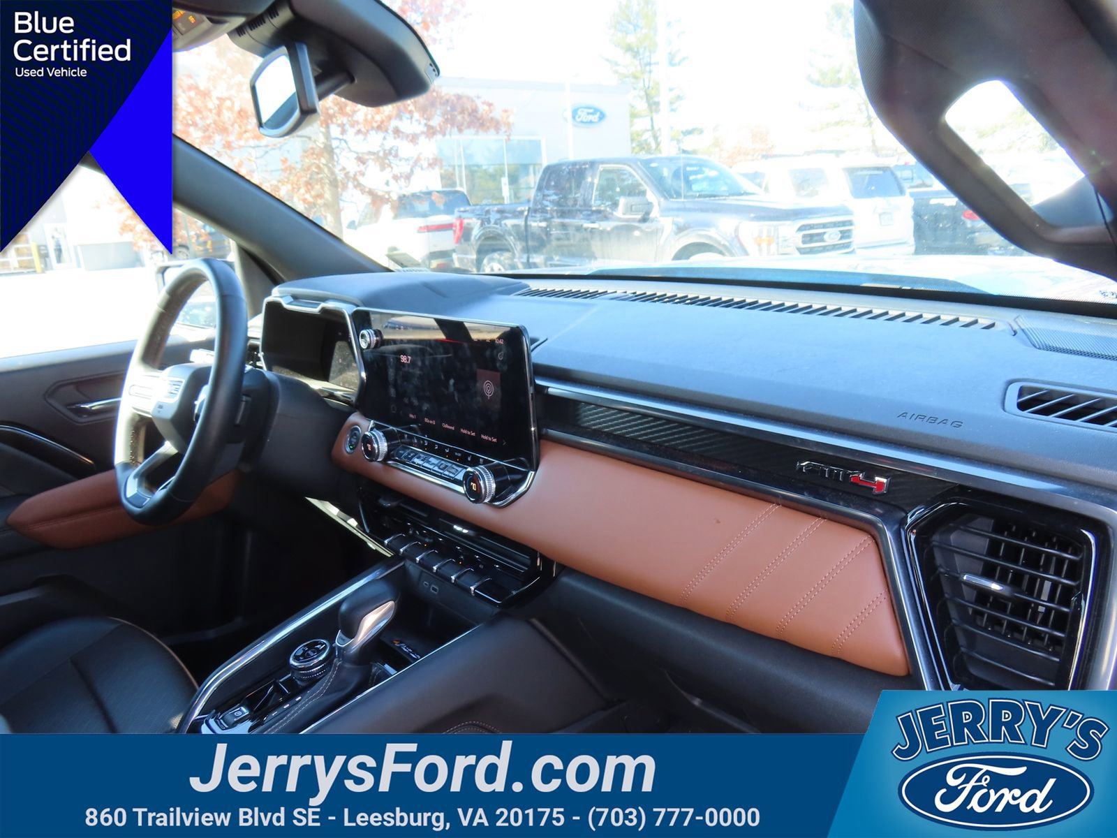 Used 2023 GMC Canyon AT4 w/ AT4 Premium Package AWD/4WD image 17