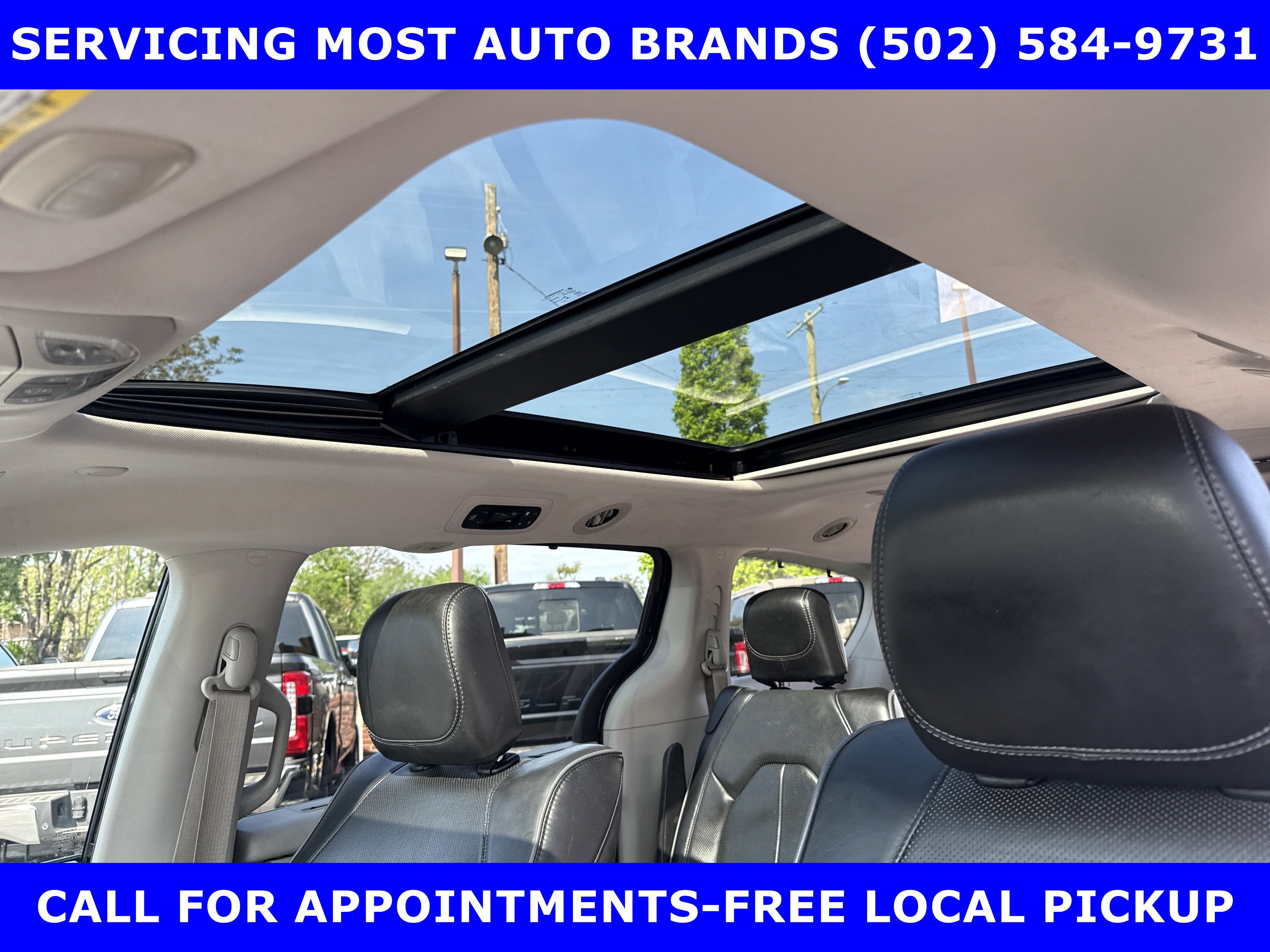 Used 2018 Chrysler Pacifica Limited FWD image 24