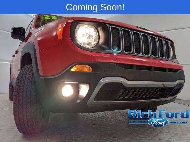 Used 2023 Jeep Renegade Latitude image 28