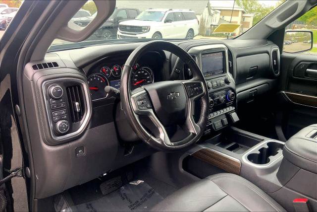 Used 2021 Chevrolet Silverado 1500 LT Trail Boss w/ Convenience Package II AWD/4WD image 18