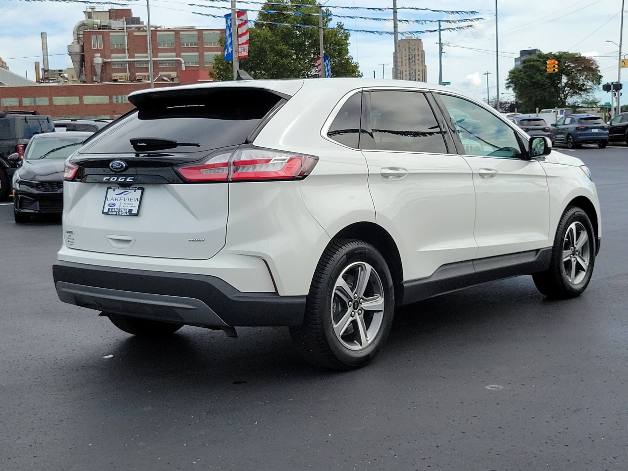 Certified 2024 Ford Edge SEL w/ Convenience Package AWD/4WD image 3