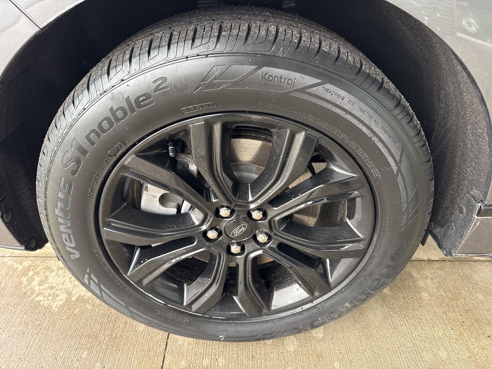 Certified 2023 Ford Edge SE w/ Black Appearance Package image 17