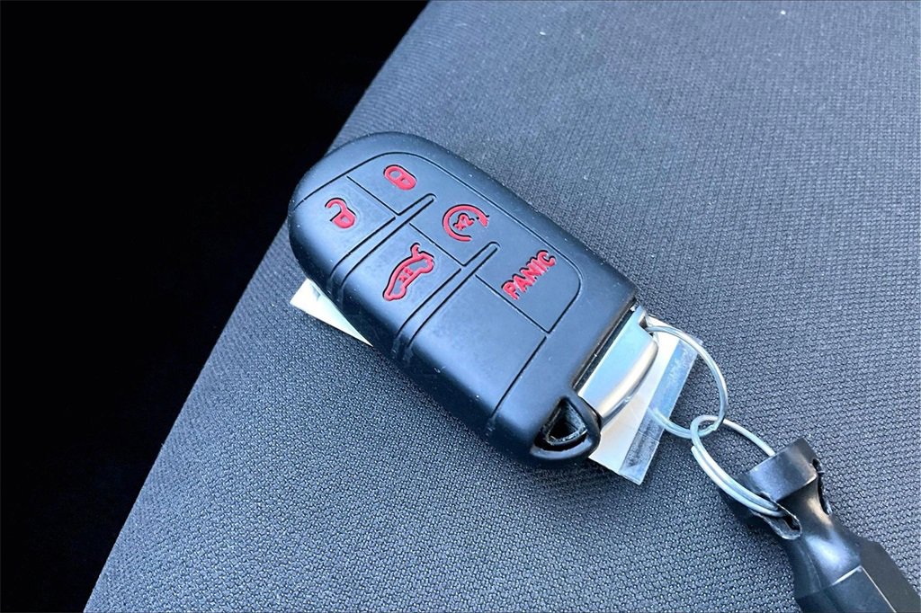 Used 2023 Dodge Challenger R/T Scat Pack image 10