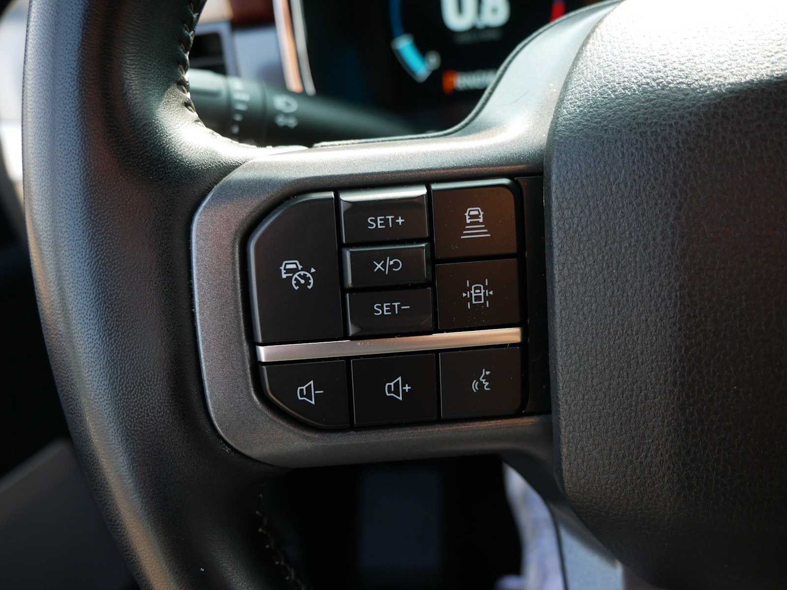 Certified 2018 Ford Explorer Limited w/ Equipment Group 301A AWD/4WD image 29