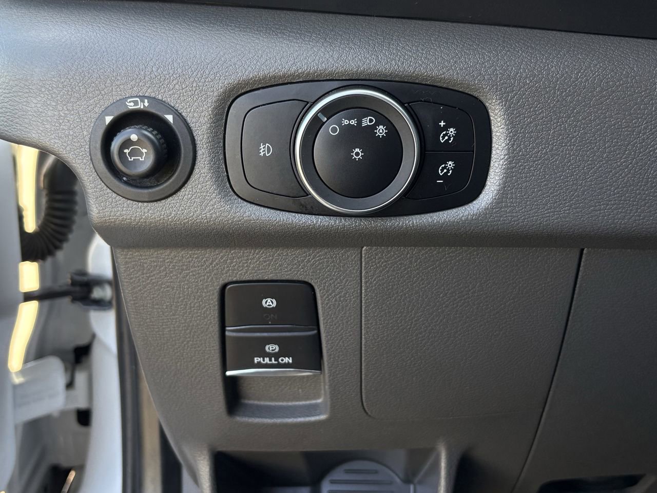 Certified 2023 Ford Transit 350 XLT RWD image 22