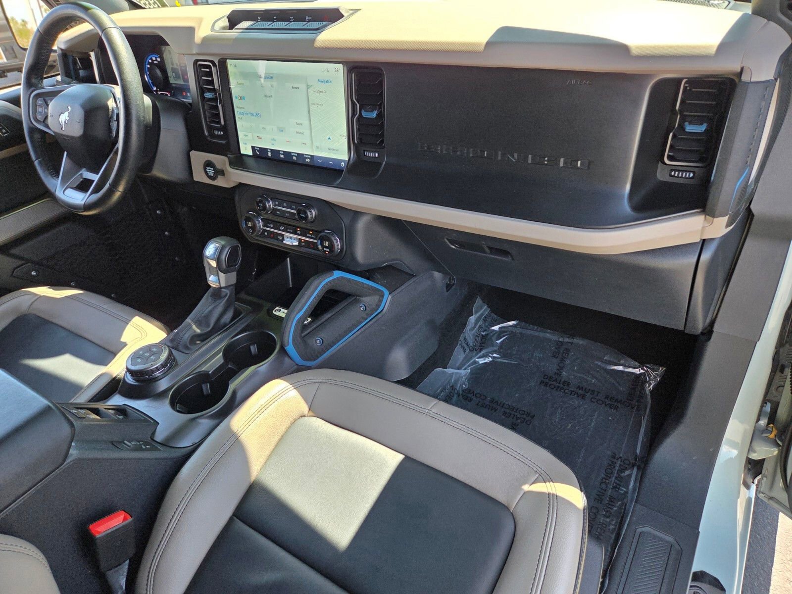 Certified 2023 Ford Bronco Wildtrak AWD/4WD image 16