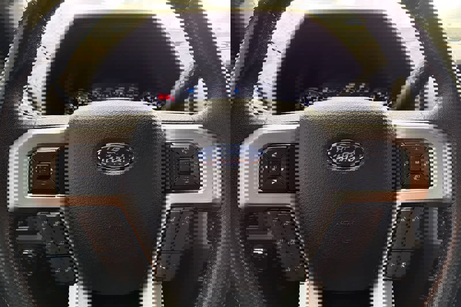 Certified 2020 Ford F350 Lariat image 23