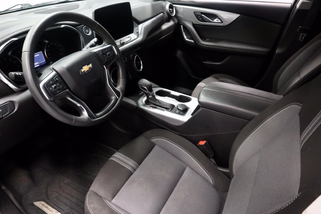 Used 2024 Chevrolet Blazer LT w/ Convenience Package FWD image 23