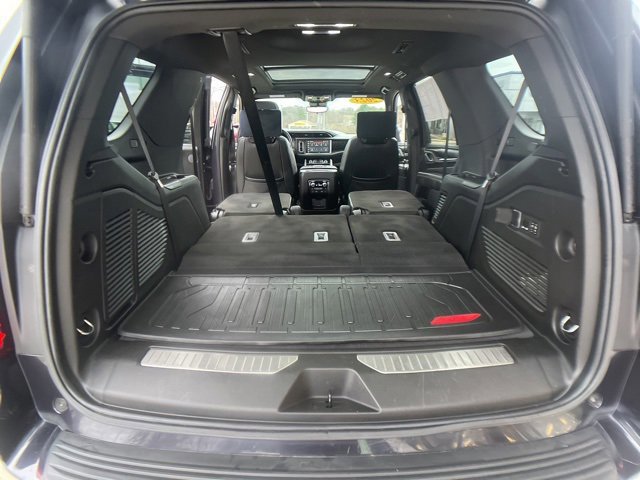 Used 2023 GMC Yukon Denali w/ Denali Reserve Package image 35