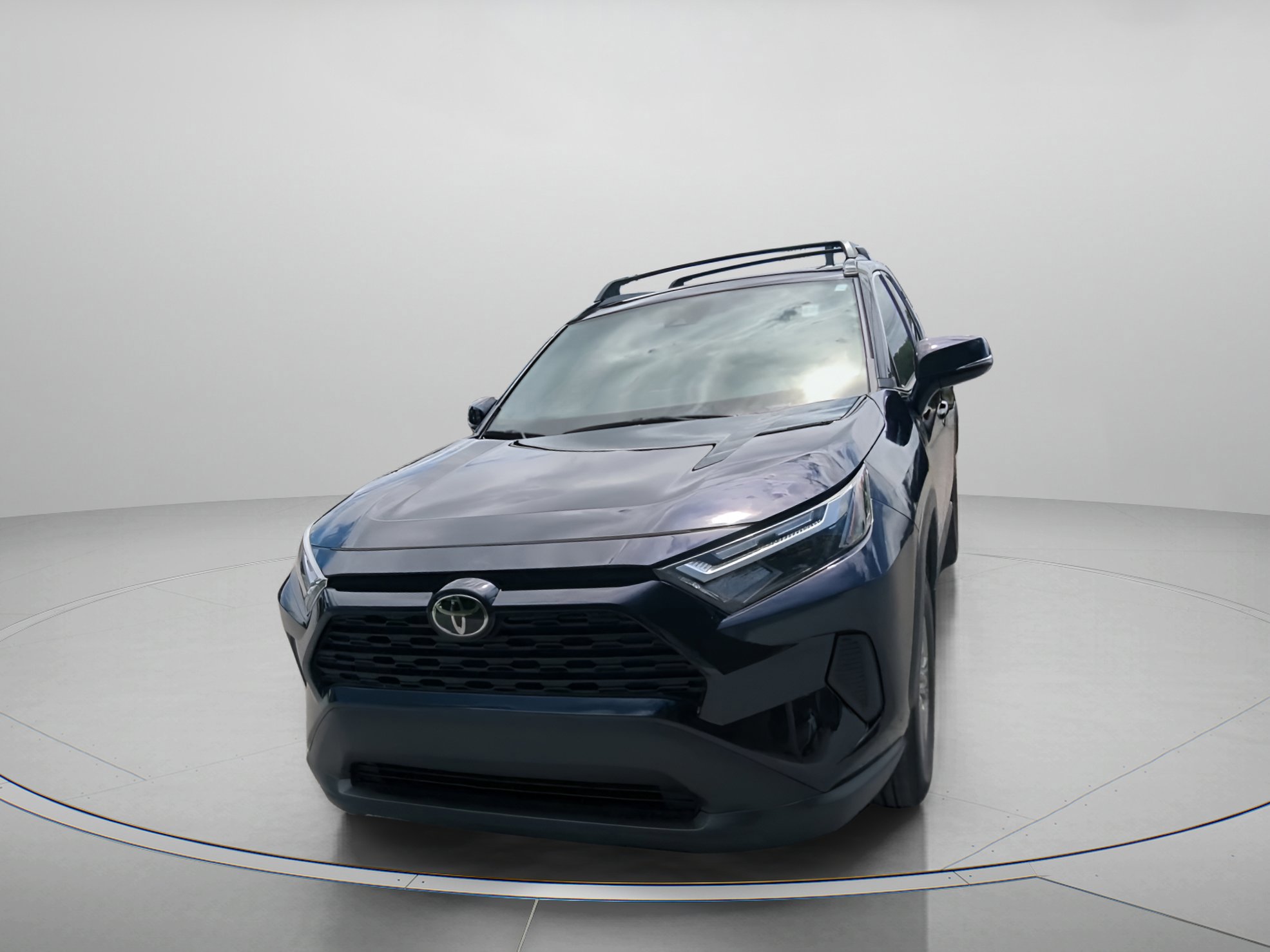 Used 2025 Toyota RAV4 XLE w/ Convenience Package image 2