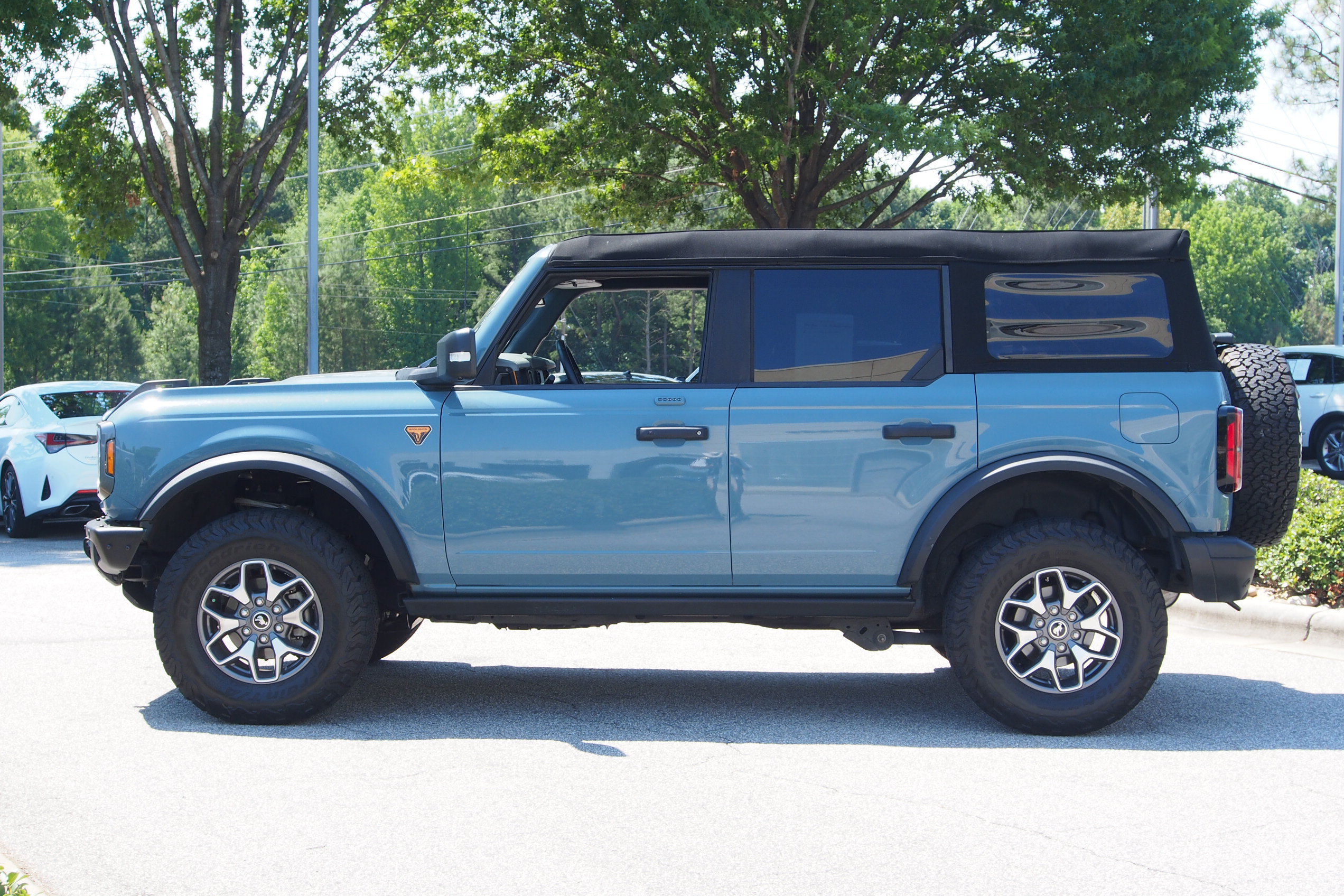 Certified 2023 Ford Bronco Badlands AWD/4WD image 5