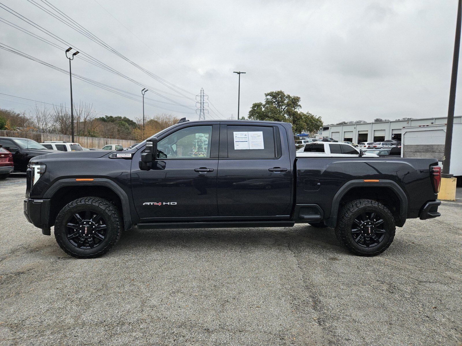 Used 2024 GMC Sierra 2500 AT4 w/ AT4 Premium Plus Package image 6